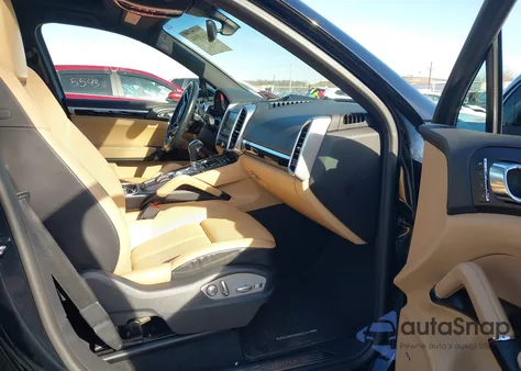 2016 Porsche Cayenne из США, поврежденный, VIN WP1AA2A25GLA10088